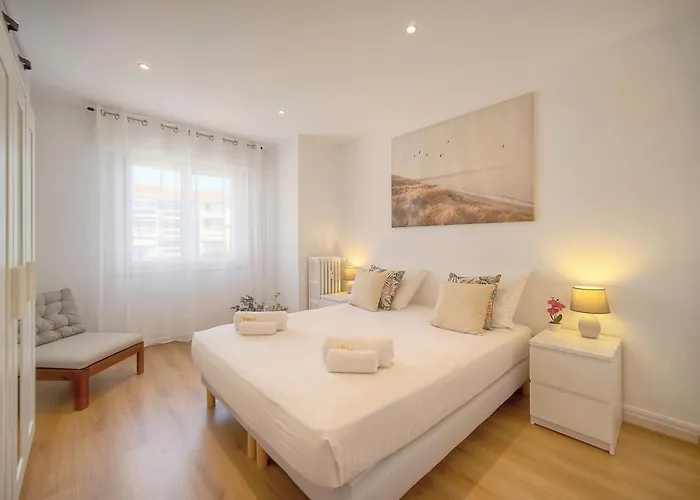 Immogroom - Bright And Modern Apartment With A-C